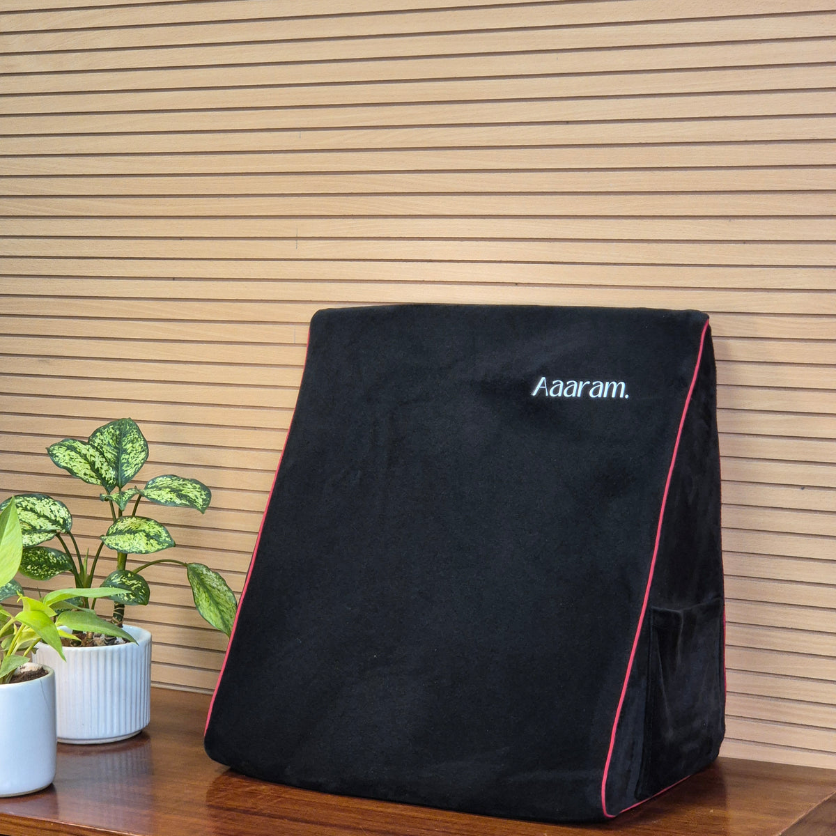 Aaaram Ultimate Wedge+ Cushion